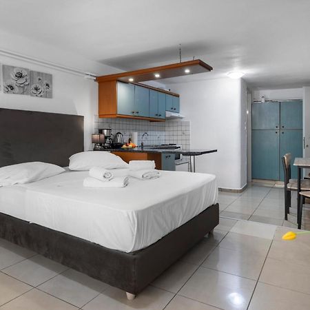 Central Studio In Downtown Heraklion Exterior foto
